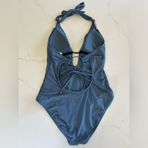 Mossimo Women's Crochet Trim Plunge Front One Piece Swimsuit NWOT - Picture 9 of 14